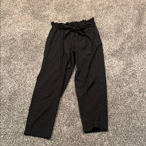 Albion Black Bow Belt Capri